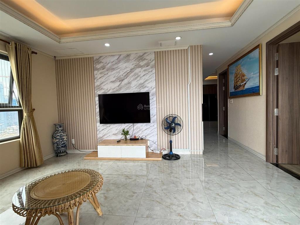 Cho thuê căn góc 107m2 3pn 2wc view sông đẹp dự án, giá chỉ 18triệu có đầy đủ nội thất đẹp