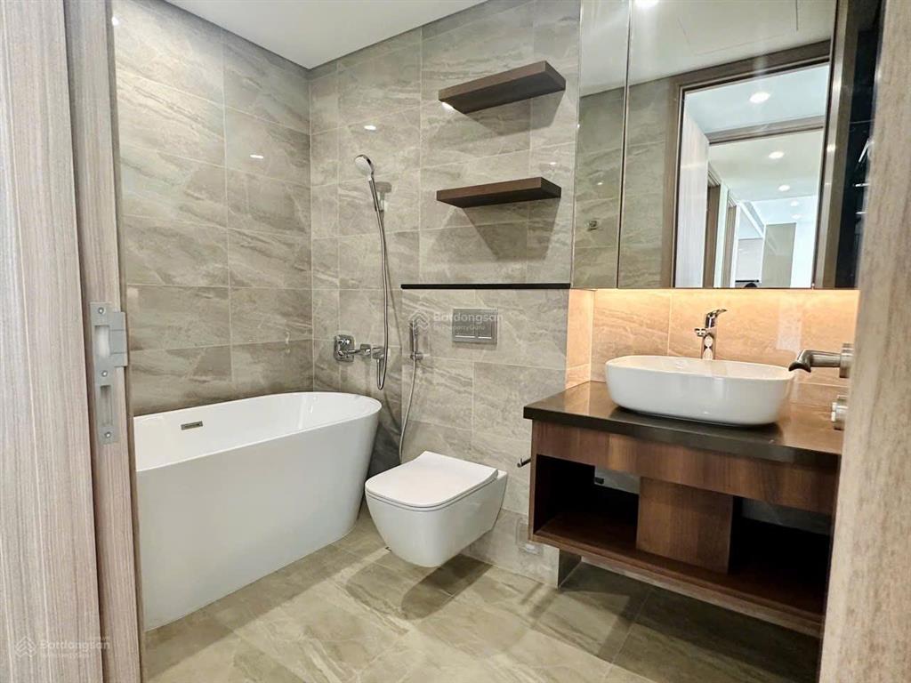 Cho thuê căn hộ thảo điền green giá tốt 2pn 84m2 tầng cao view landmark
35 triệu.  0988 662 ***