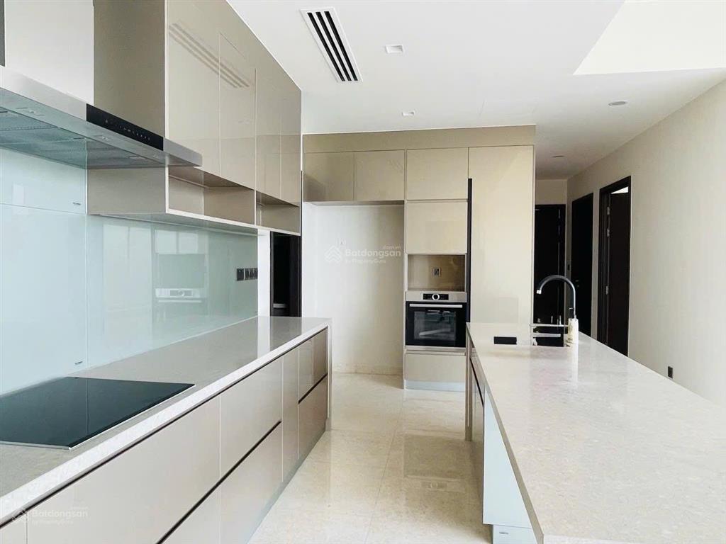 Giá siêu tốt cho thuê căn hộ 4pn
182m2| thang máy riêng q2 thảo điền, view sông|chỉ 120triệu/tháng
