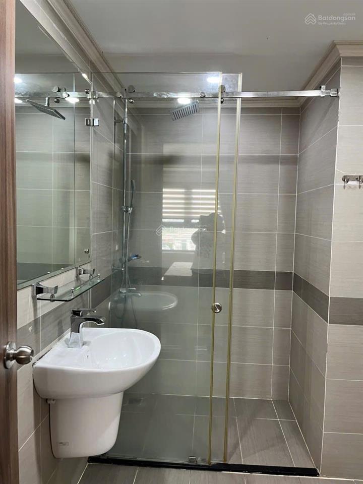 Cho thuê căn góc to nhất dự án view sông đẹp nội thất mới đầy đủ đẹp 107m2 3pn 2wc, giá 18 tr/th