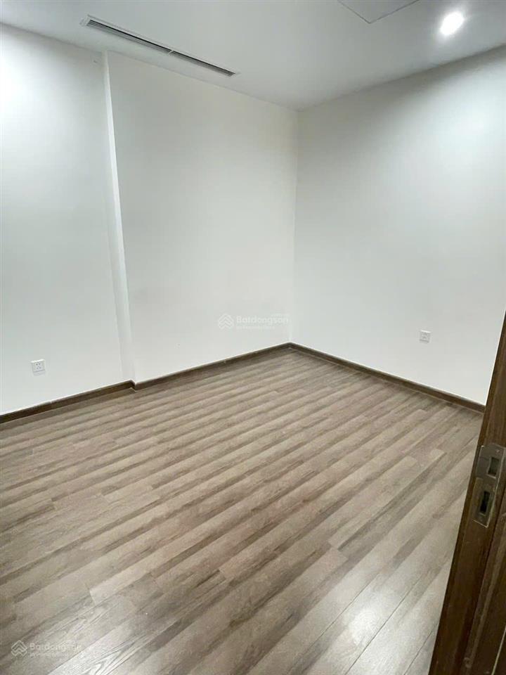 Cho thuê 3pn 2vs s=93m2 đồ cđt ở vinhomes symphony giá chỉ với 20 triệu call/zalo 0915 159 ***