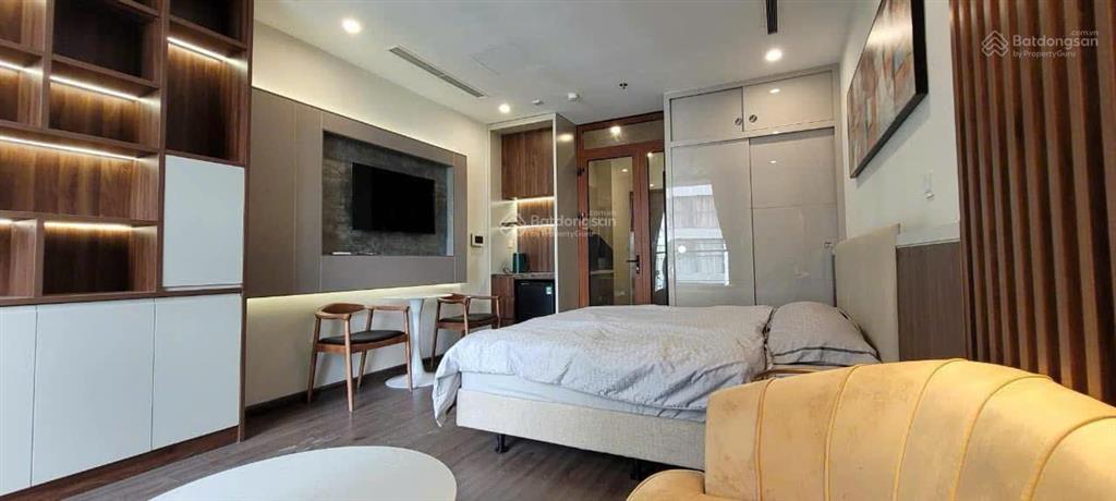 Em cần bán căn studio vinhomes symphony view đẹp s= 34m2 call/zalo 0915 159 ***