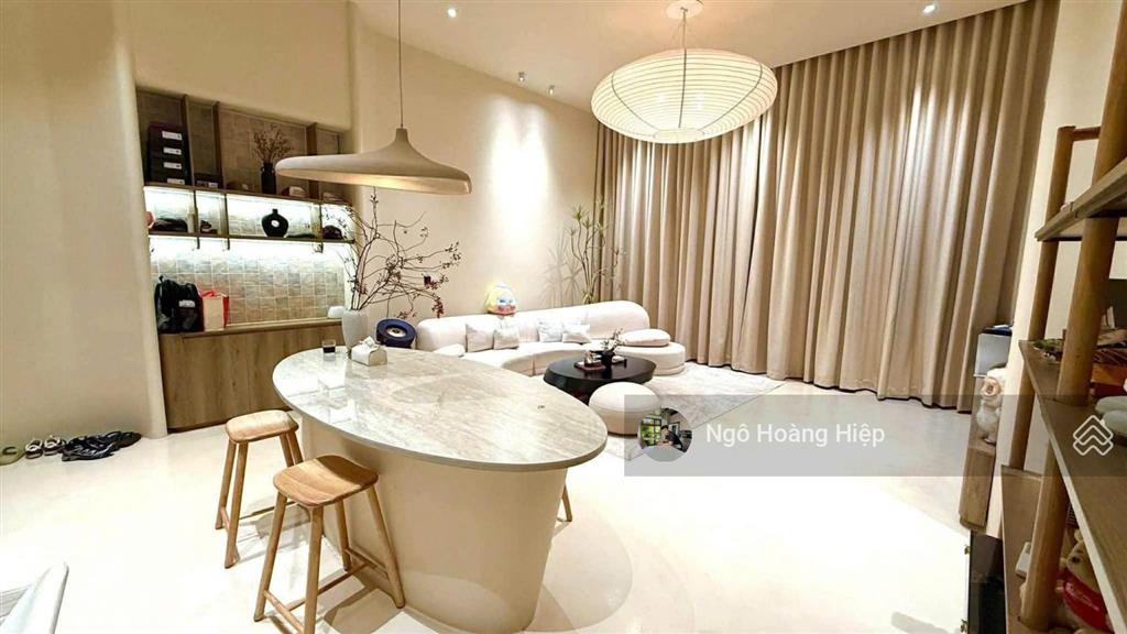 Cho thuê 2pn sân vườn đẳng cấp sang trọng tại chung cư palm heights có cho thuê dài/ngắn ngày
