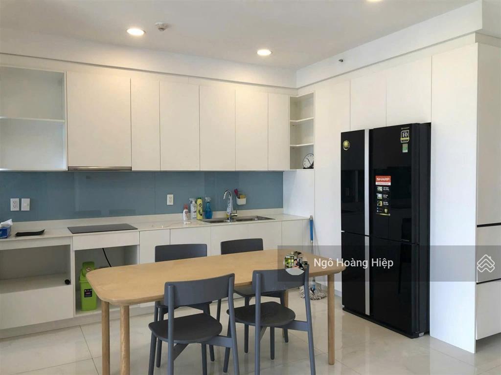Cho thuê 2pn nhà đẹp hướng đông nam siêu mát mẻ có xuất đậu oto giá 18,5 triệu/tháng