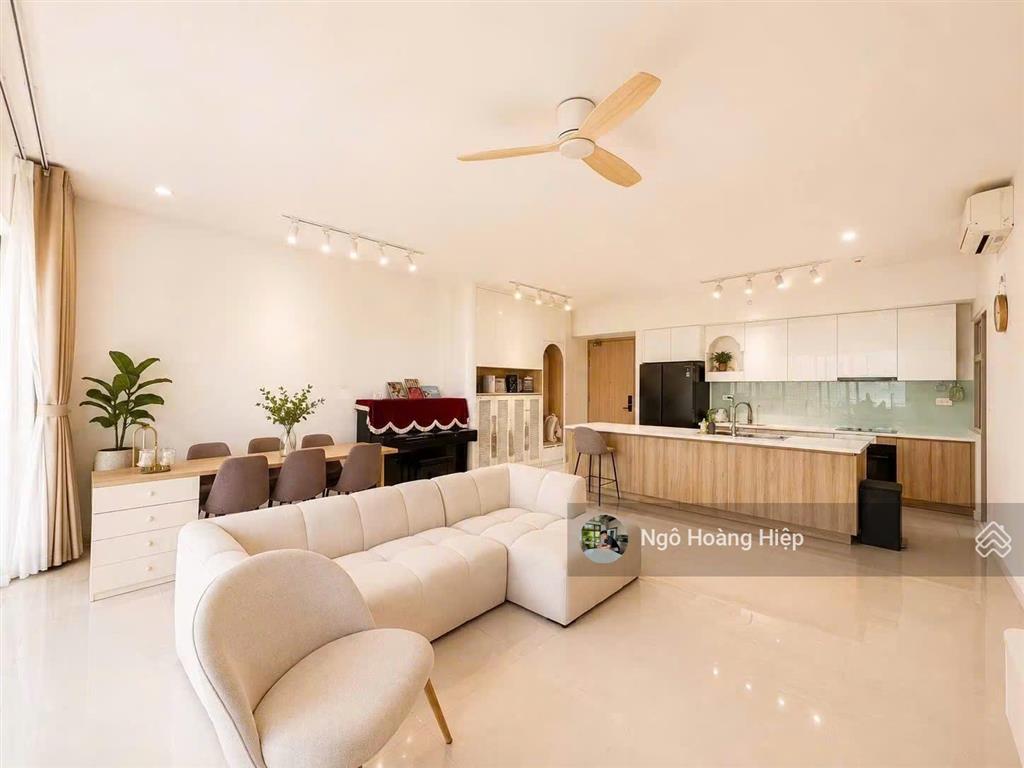 Cho thuê 3pn 121m2 giá 28 triệu/tháng đầy đủ nội thất view nội khu yên tĩnh, mát mẻ