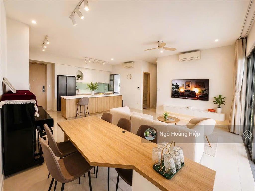 Cho thuê 3pn 121m2 giá 28 triệu/tháng đầy đủ nội thất view nội khu yên tĩnh, mát mẻ