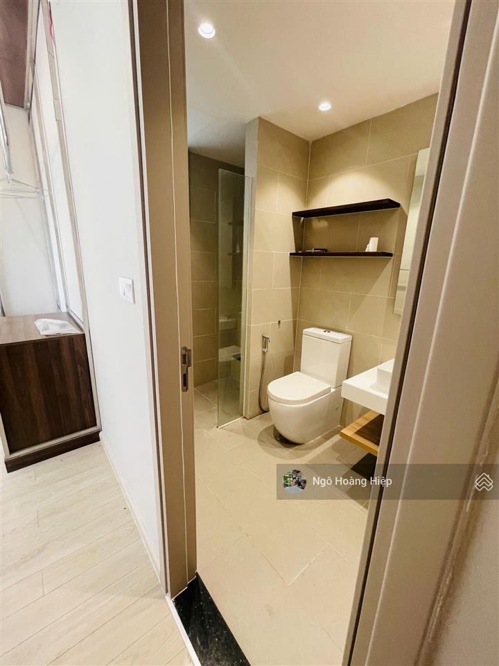 Cho thuê 3pn diện tích 121m2 tầng cao view thoáng hướng nội khu xanh mát giá 30 triệu chưa phí ql