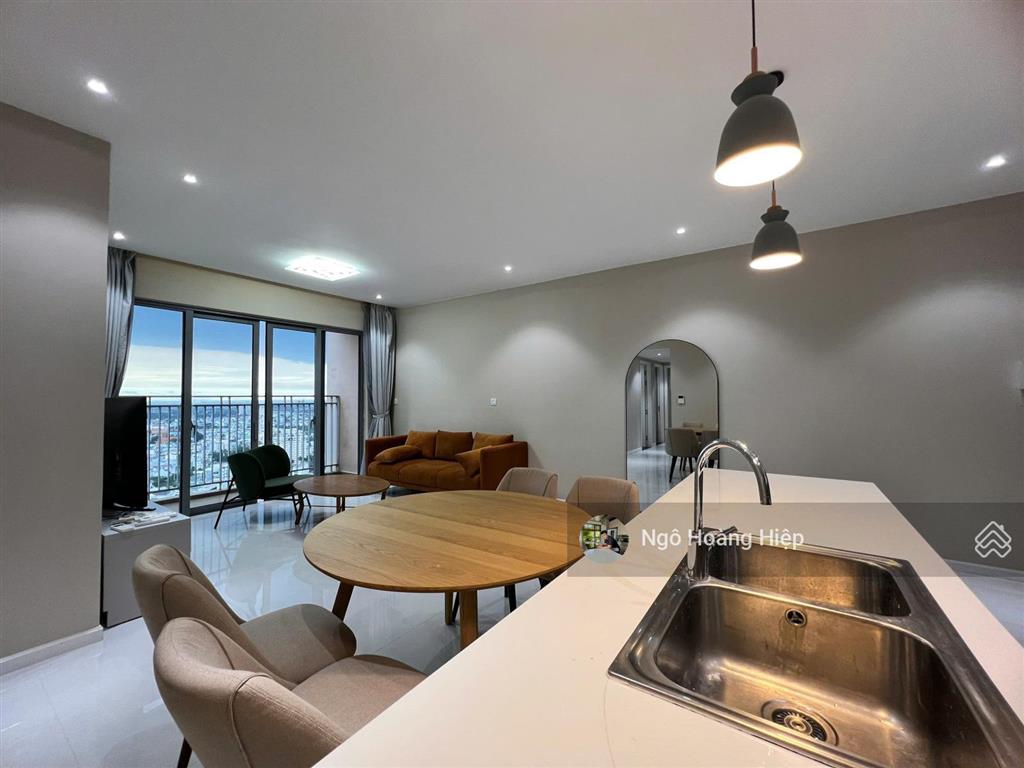 Cho thuê 3pn 105m2 25 triệu/tháng tầng cao nhà đẹp, nhà siêu mát đón gió cả ngày