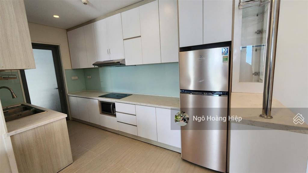 Cho thuê 2pn căn góc 96m2 siêu rộng hướng đông nam view sông sài gòn giá 27 triệu/tháng