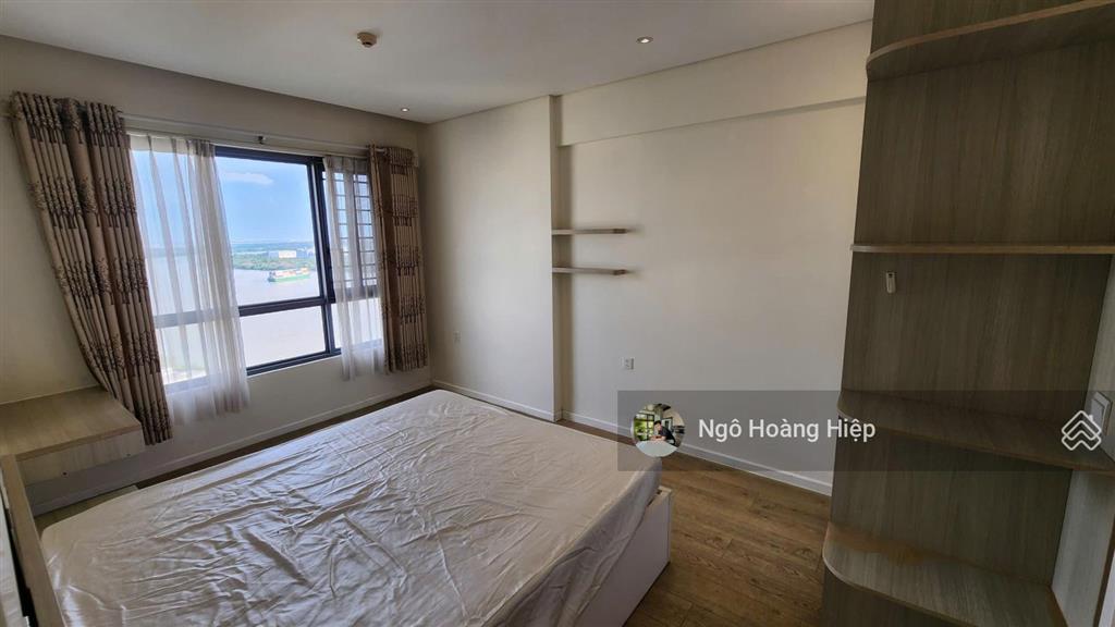 Cho thuê 2pn căn góc 96m2 siêu rộng hướng đông nam view sông sài gòn giá 27 triệu/tháng