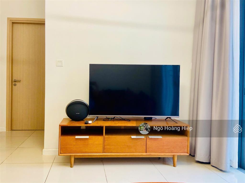 Cho thuê căn 2pn tầng cao view nội khu palm heights giá thuê 17,5 triệu/tháng chưa pql