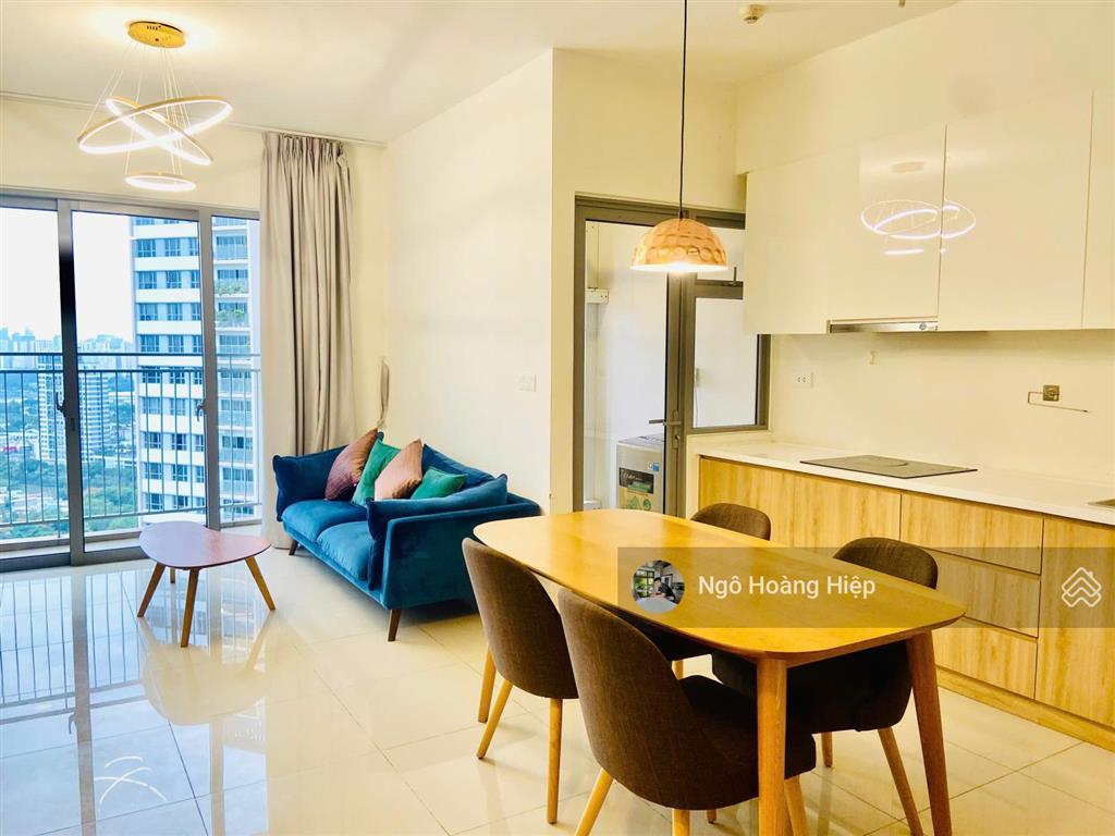 Cho thuê căn 2pn tầng cao view nội khu palm heights giá thuê 17,5 triệu/tháng chưa pql