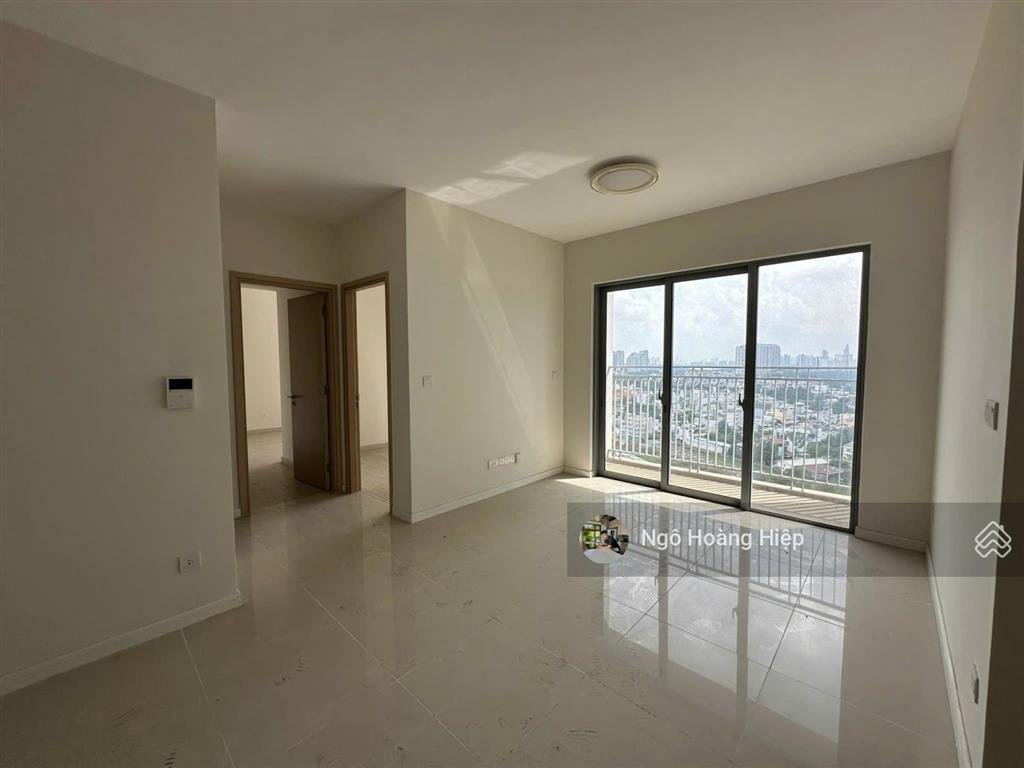 Cho thuê căn hộ 2pn nội thất cơ bản view nội khu hồ bơi palm heights giá thuê 16 triệu/tháng
