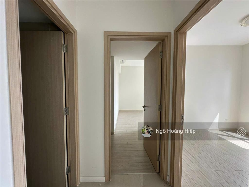 Cho thuê căn hộ 2pn nội thất cơ bản view nội khu hồ bơi palm heights giá thuê 16 triệu/tháng
