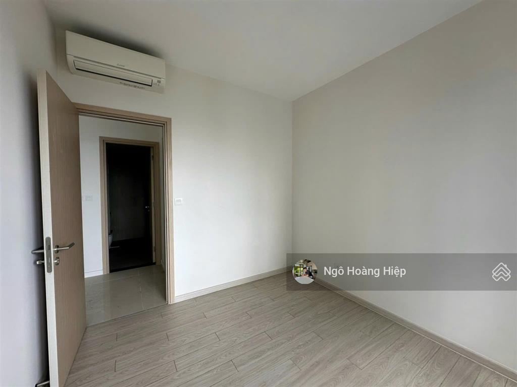 Cho thuê căn hộ 2pn nội thất cơ bản view nội khu hồ bơi palm heights giá thuê 16 triệu/tháng