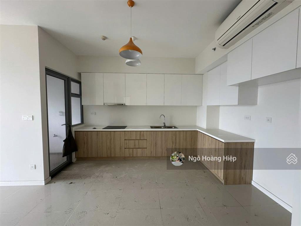 Cho thuê căn hộ 2pn nội thất cơ bản view nội khu hồ bơi palm heights giá thuê 16 triệu/tháng