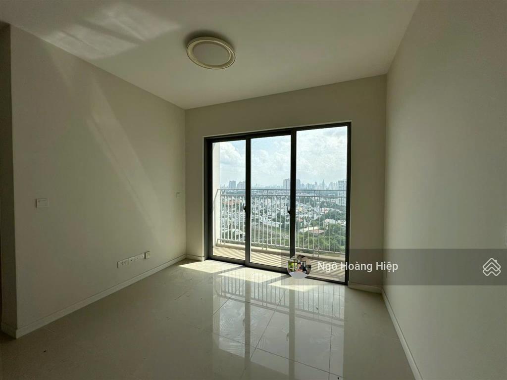 Cho thuê căn hộ 2pn nội thất cơ bản view nội khu hồ bơi palm heights giá thuê 16 triệu/tháng