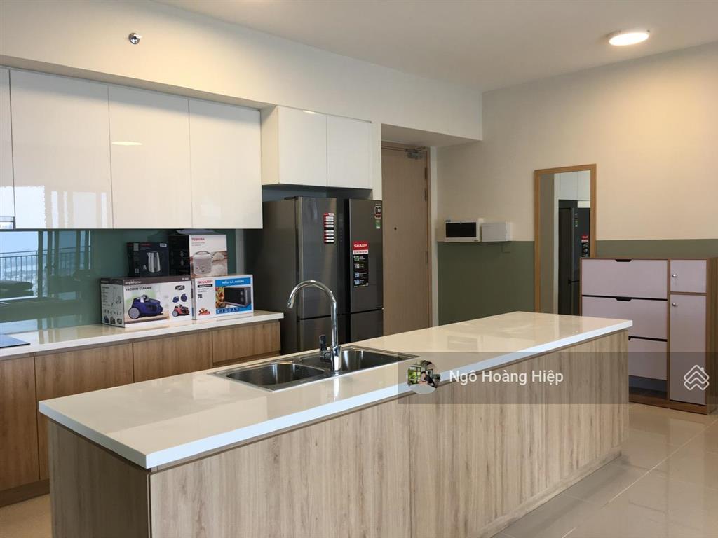 Cho thuê 3pn 121m2 đầy đủ nội thất giá tốt phết chỉ 26 triệu/tháng ở palm heights palm city