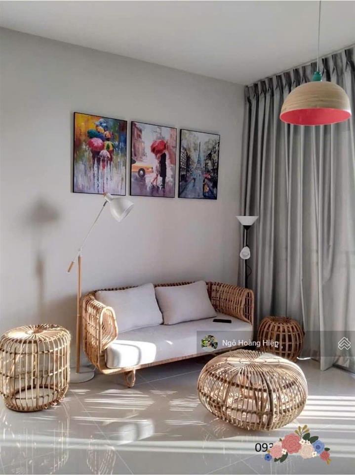 Cho thuê 2pn căn góc tầng cao giá thuê 19 triệu/tháng thương lượng chung cư palm heights