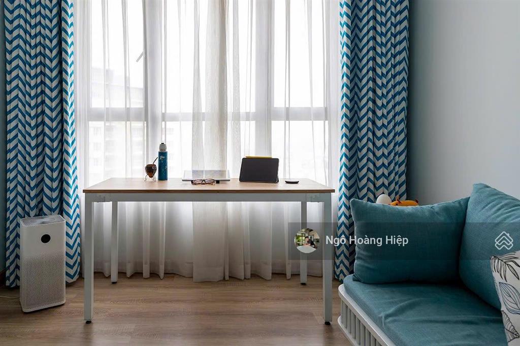 Cho thuê căn hộ 2pn 80m2 đầy đủ nội thất tầng cao view nội khu giá 18 triệu/ tháng palm heights