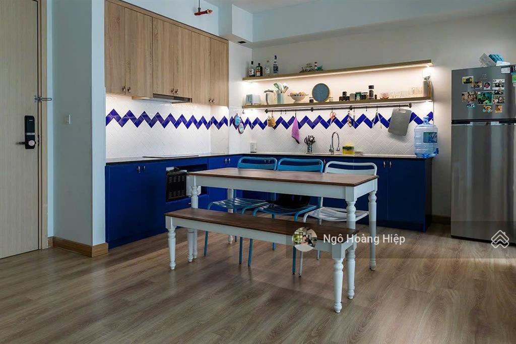 Cho thuê căn hộ 2pn 80m2 đầy đủ nội thất tầng cao view nội khu giá 18 triệu/ tháng palm heights