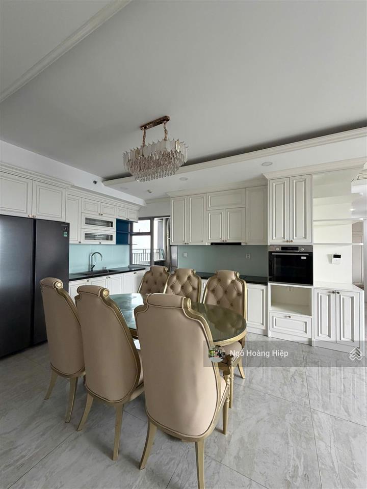 Cho thuê căn hộ sân vườn 3pn 105m2 đầy đủ nội thất giá 26 triệu/ tháng tại palm heights