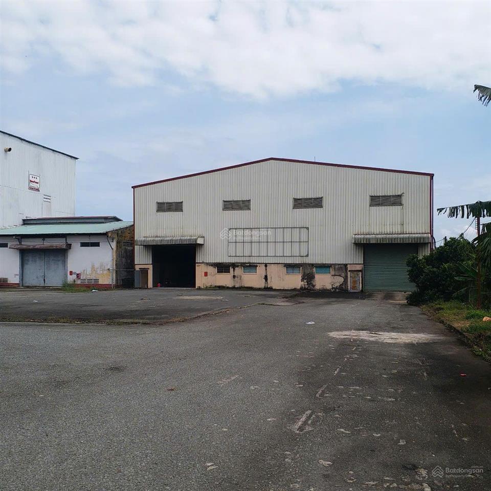 Bán kho, nhà xưởng tại quốc lộ 1a, hàng gòn, long khánh, 131 tỷ, 26.968 m2, giá ưu đãi