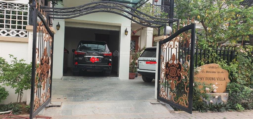 Rẻ hơn căn khác vừa giao dịch 1 tỷ đồng. căn 180m2 tây bắc  thô.  0982 996 ***