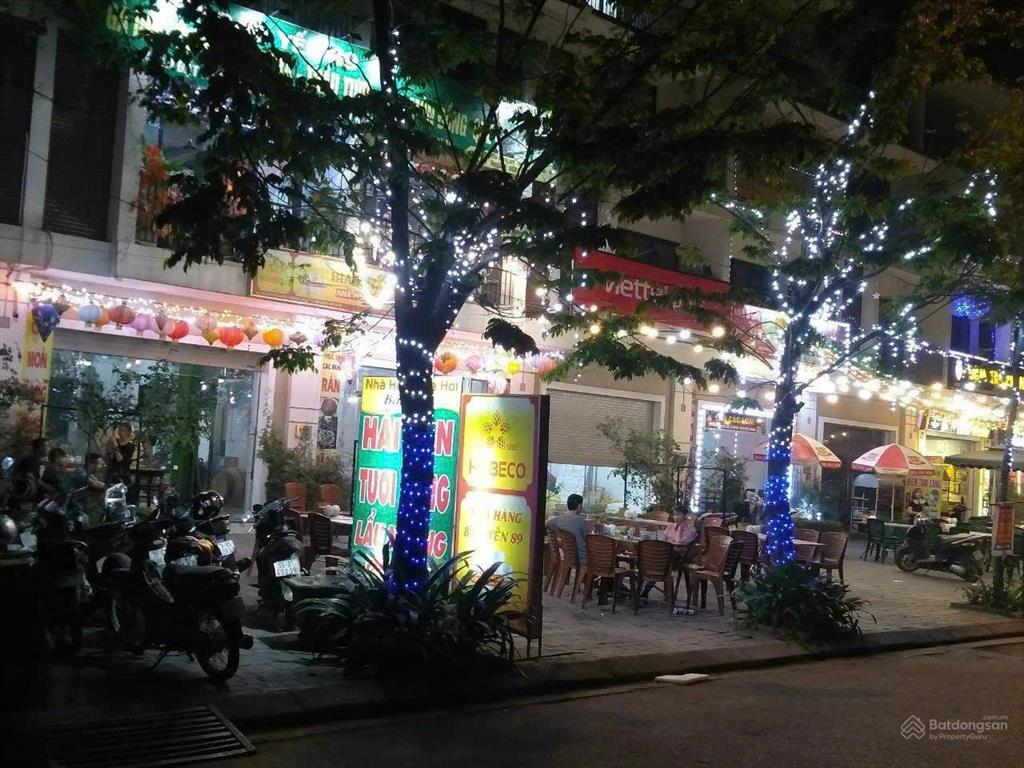 Bán 1 căn 100m2 hướng đông nam  duy nhất  đã có sổ. giá bán nhanh 18 tỷ  cả nhà + đất