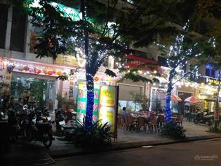 Bán 1 căn 100m2 hướng đông nam  duy nhất  đã có sổ. giá bán nhanh 18 tỷ  cả nhà + đất