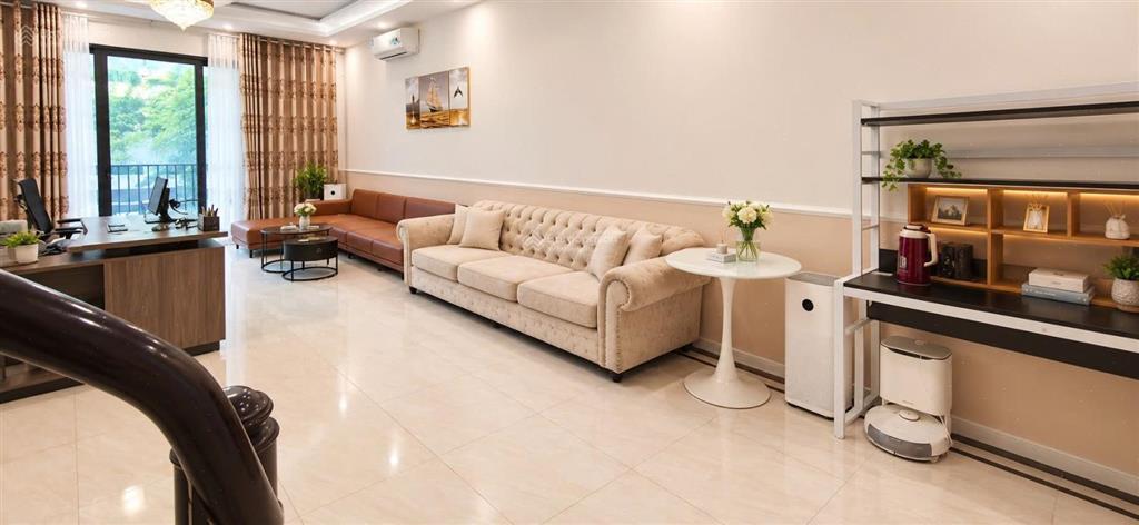 Giá bán trong 10 ngày tới vô cùng tốt  full nội thất 4 tầng   hoàng đạo 0982 996 ***