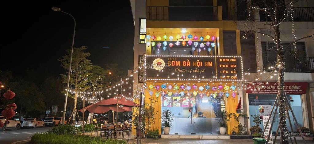 Giá bán trong 10 ngày tới vô cùng tốt  full nội thất 4 tầng   hoàng đạo 0982 996 ***