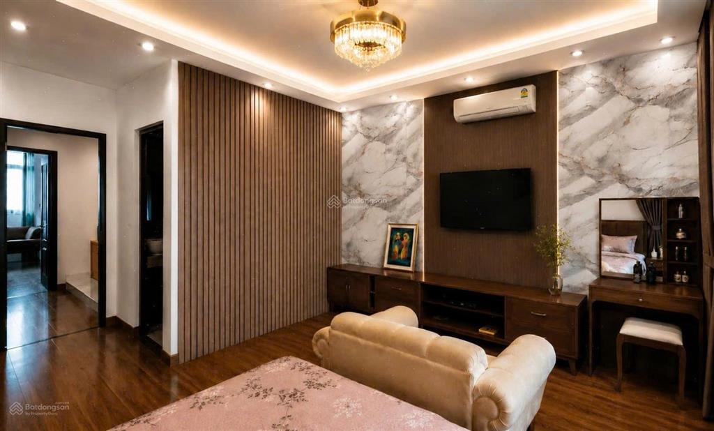 Giá bán trong 10 ngày tới vô cùng tốt  full nội thất 4 tầng   hoàng đạo 0982 996 ***