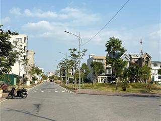 Bán đất mặt phố phạm minh nghĩa, trần hưng đạo, tphd, mt 5.0m đường 17.5m, s=78.75m2, 0979 020 ***