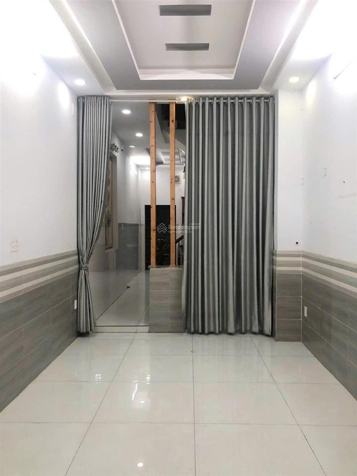 Bán nhà 137a mặt tiền âu cơ, p14, q11 giáp q10 xây 1 trệt 4 lầu (6pn). pháp lý chuẩn, sẵn sổ