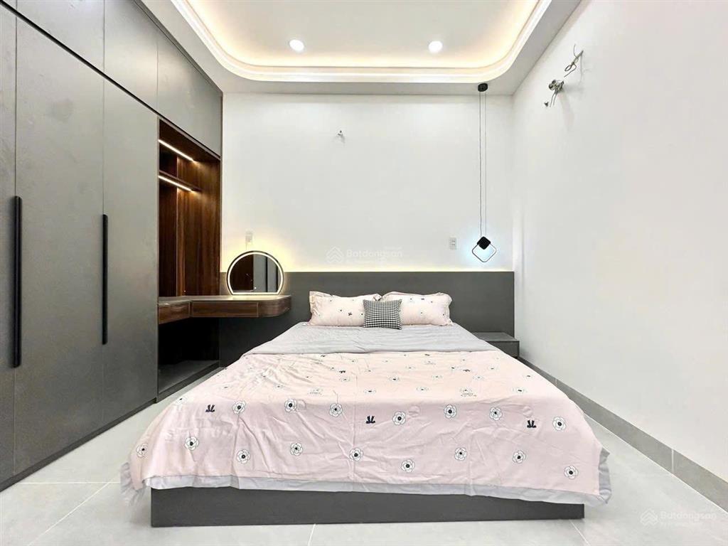 Nhà mới hẻm xe hơi 213/ lê đình cẩn, 4x15.3m, cách chợ vài chục mét, tặng toàn bộ nội thất