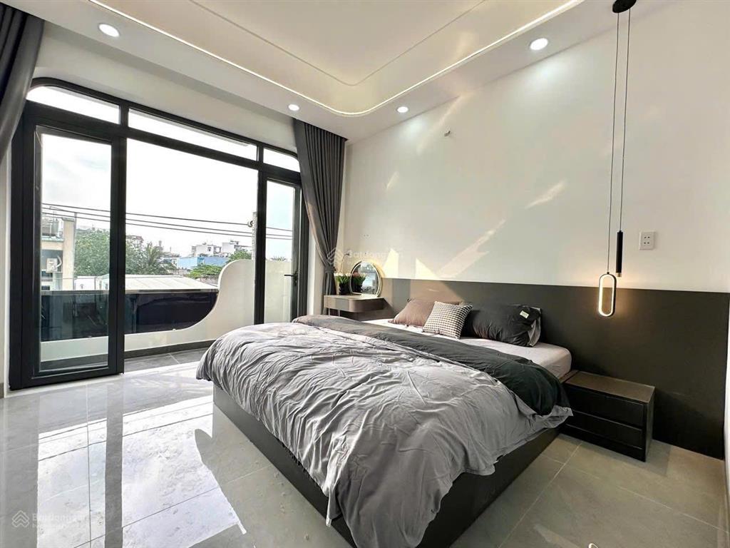 Nhà mới hẻm xe hơi 213/ lê đình cẩn, 4x15.3m, cách chợ vài chục mét, tặng toàn bộ nội thất