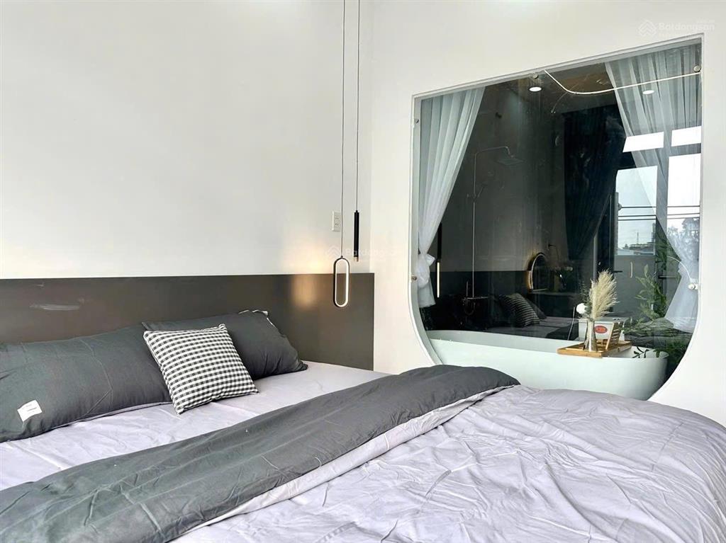 Nhà mới hẻm xe hơi 213/ lê đình cẩn, 4x15.3m, cách chợ vài chục mét, tặng toàn bộ nội thất