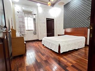 Nhà hẻm xe hơi mã lò, 4x18m, cách mặt tiền chỉ vài căn, nội thất toàn bộ gỗ đỏ tặng kèm 6 máy lạnh