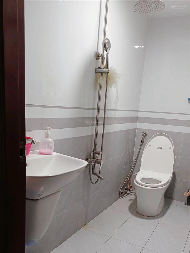 Nhà mặt tiền nội bộ cư xá ra đa 4x16m, đi bộ ra khu ẩm thực, gần rạp phim galaxy kinh dương vương