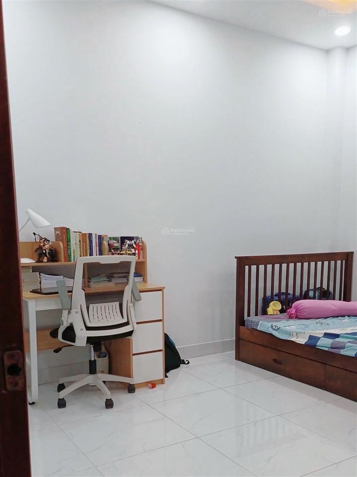 Nhà mặt tiền nội bộ cư xá ra đa 4x16m, đi bộ ra khu ẩm thực, gần rạp phim galaxy kinh dương vương