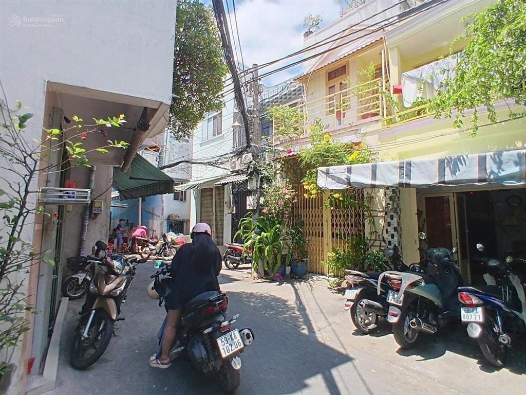 Nhà hẻm xe hơi 1 sẹc lò gốm, 5.2x15m nở hậu 7m, hẻm 6m thông phan văn khoẻ  minh phụng