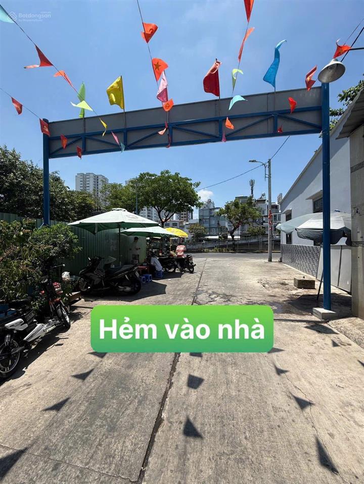 Nhà hẻm xe hơi 1 sẹc lò gốm, 5.2x15m nở hậu 7m, hẻm 6m thông phan văn khoẻ  minh phụng