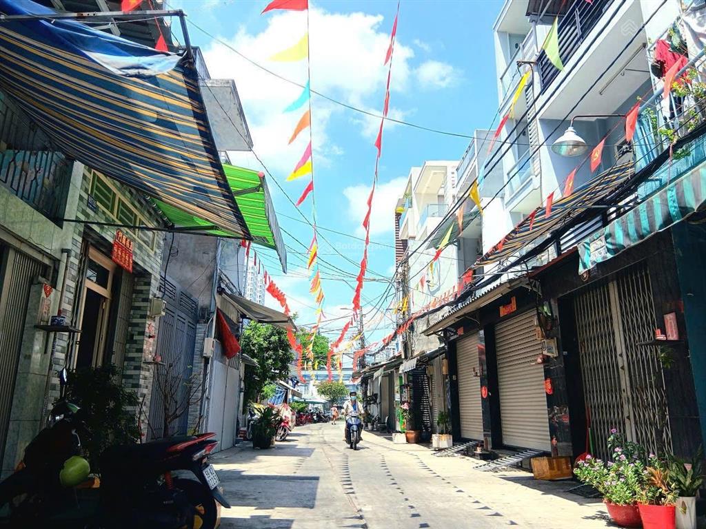 Nhà hẻm xe hơi 1 sẹc lò gốm, 5.2x15m nở hậu 7m, hẻm 6m thông phan văn khoẻ  minh phụng