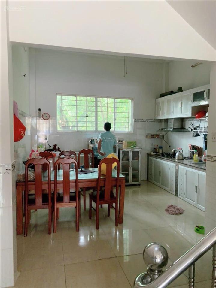 Mặt tiền kinh doanh cư xá ra đa khu ẩm thực, 4x14m vị trí kinh doanh sầm uất đông người qua lại