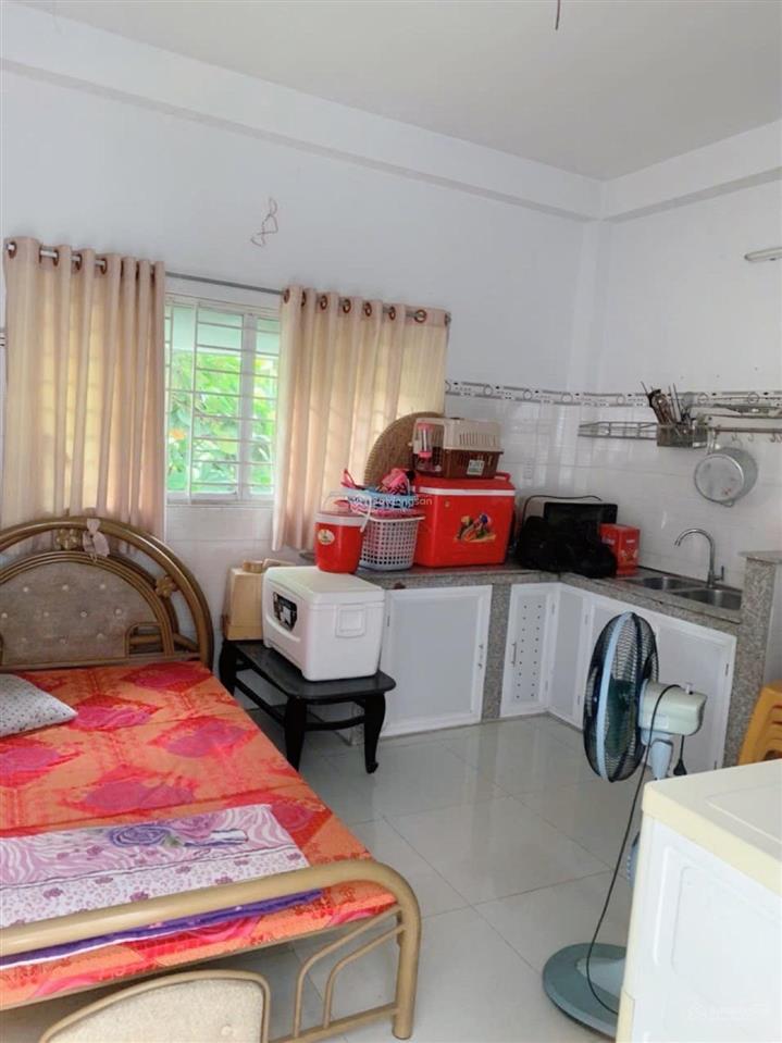Mặt tiền kinh doanh cư xá ra đa khu ẩm thực, 4x14m vị trí kinh doanh sầm uất đông người qua lại
