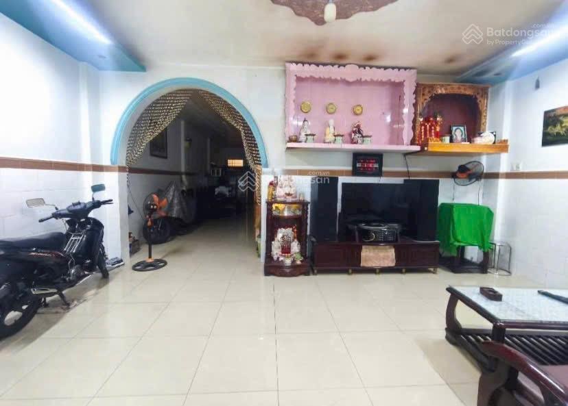 Nhà hẻm xe hơi liên khu 10  11, 6.8x20m nở hậu, thông ra phan anh  tân hoà đông giáp tân phú