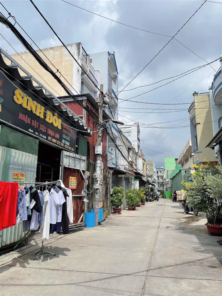 Nhà hẻm nhựa 8m 445/ tân hoà đông, 4.5 x 21m, thông 156 chiến lược, cách hương lộ 2 200m