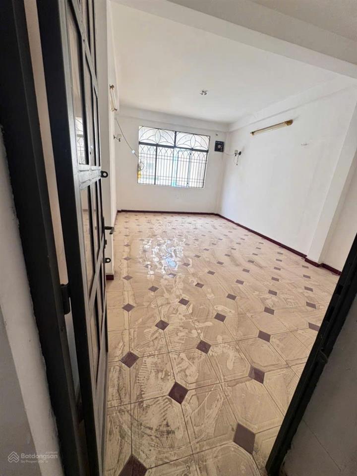 Cho thuê nguyên căn nhà khu nam hùng vương 4x20m gần lê cơ và kinh dương vương, võ văn kiệt