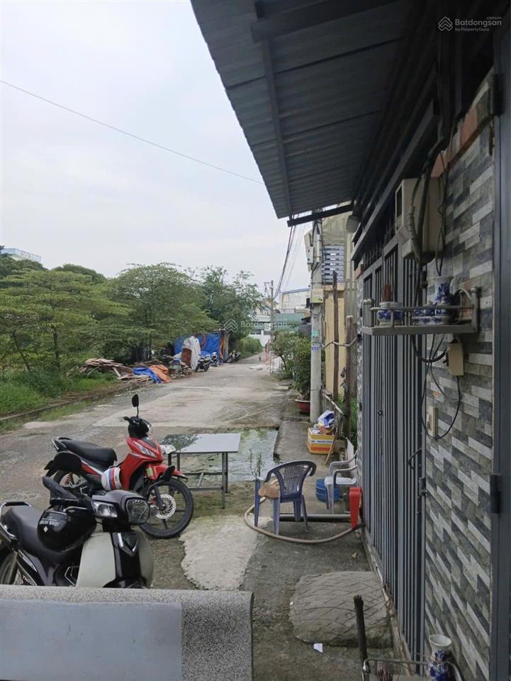 Bán nhà riêng tại 24/ xuân thới đông1, hóc môn, 1,3 tỷ, 26,5m2  hot!